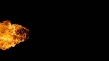 Siyah arka plan üzerine izole yangın patlamaları süper ağır çekim. Yüksek hızlı kamera, 1000 fps filme