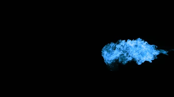 Super Slow Motion Flammande Gas Blaster Isolerade Svart Bakgrund Filmade — Stockvideo
