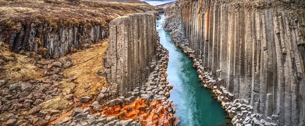 Studlagil basalt canyon, Islândia — Fotografia de Stock
