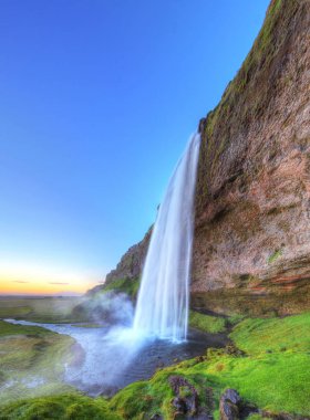 Seljalandfoss in beautiful sunset Light, İzlanda.