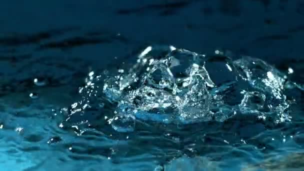 Super Zeitlupe Blubbernden Wassers Detail Gefilmt Mit Sehr Hoher Geschwindigkeit — Stockvideo