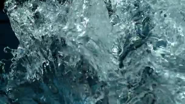 Super Slow Motion Acqua Bollente Dettaglio Girato Telecamera Altissima Velocità — Video Stock