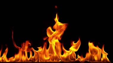 Siyah arka plan üzerinde izole yangın hattı süper yavaş hareket. Yüksek hızlı sinema kamera, 1000 fps filme