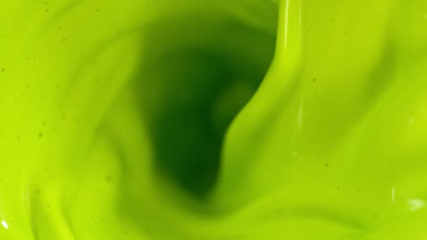 混合绿色油漆的超慢运动 抽象背景 在高速影院相机上拍摄 1000 Fps — 图库视频影像