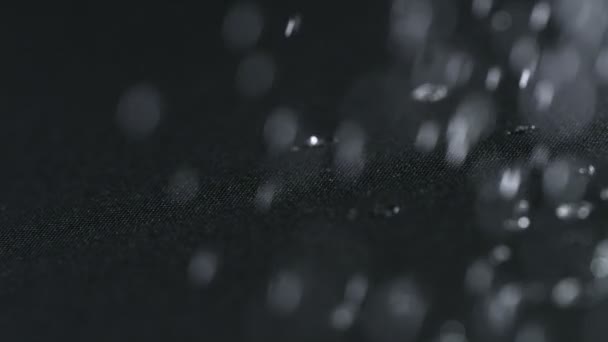 Super Câmera Lenta Queda Gotas Água Textura Pano Impermeável Detalhes — Vídeo de Stock