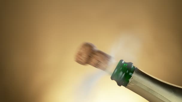Super Zpomalení Výbuchu Šampaňského Uzávěrem Létající Zátky Otevření Láhve Šampaňského — Stock video