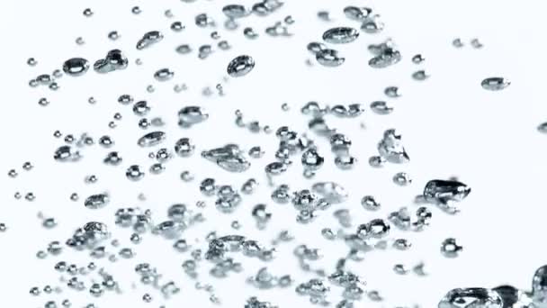 Сверхмедленное Движение Пузырящейся Воды Белом Фоне Снято Высокоскоростную Камеру 1000 — стоковое видео