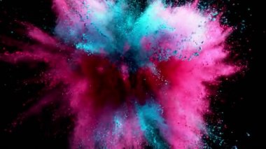 Siyah arka planda izole edilmiş süper yavaş renkli barut patlaması. Yüksek hızlı sinema kamerası, 1000fps.