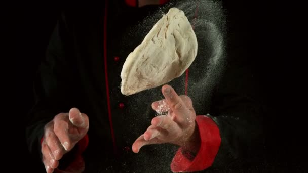 主厨处理披萨酵母面团的动作非常慢 用高速摄像机拍摄 每秒1000帧 — 图库视频影像