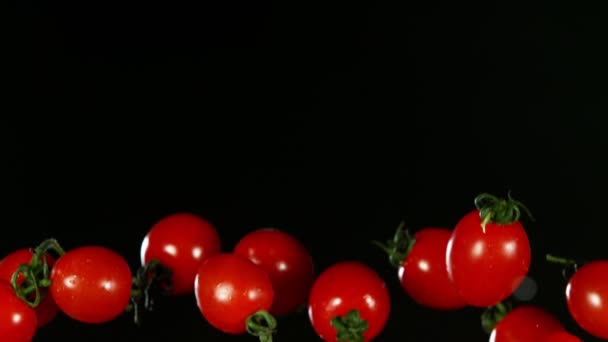 Super Câmera Lenta Tomate Caindo Com Salpicos Água Filmado Câmera — Vídeo de Stock