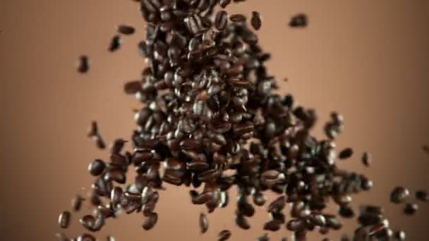 咖啡豆的超级慢动作碰撞 用高速摄像机拍摄 每秒1000帧 — 图库视频影像
