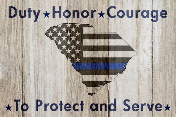 サウスカロライナ義務名誉と勇気のメッセージ本文の義務名誉勇気風化した木材の背景地図 で地図でアメリカ薄い青色の線の国旗 — ストック写真