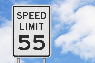 Bize 55 mph hız sınırı işareti gökyüzü arka plan ile izole