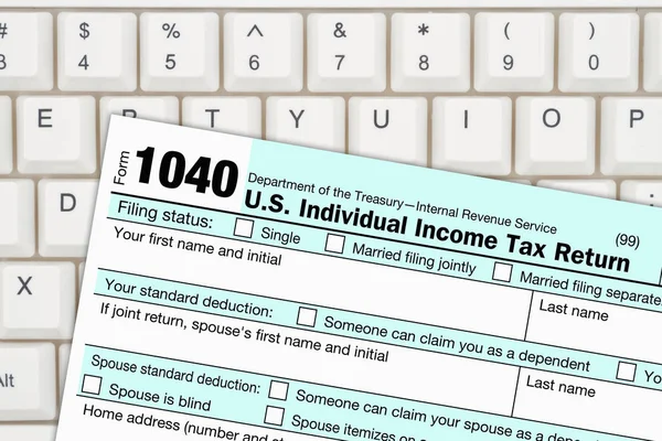 Federal Tax 1040 Income Tax Form Keyboard — Stock Photo, Image