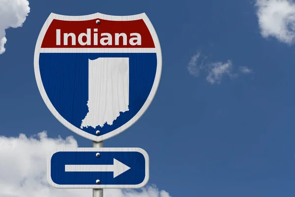 Οδική Εκδρομή Στην Ιντιάνα Κόκκινο Λευκό Και Μπλε Διαπολιτειακό Αυτοκινητόδρομο — Φωτογραφία Αρχείου