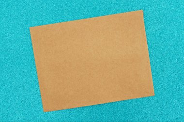 Kağıt boş kahverengi tebrik kartı deniz mavisi glitter