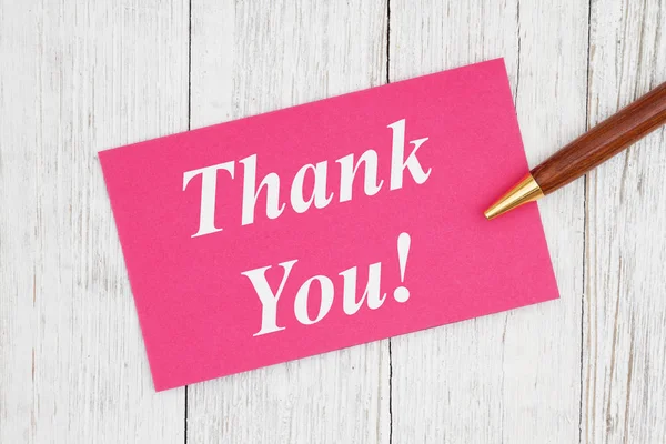 Testo di ringraziamento sulla carta rosa con penna — Foto Stock
