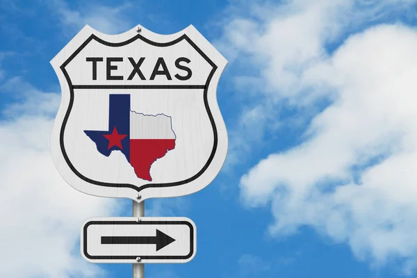 Mapa do Texas e bandeira do estado em um sinal de rodovia dos EUA — Fotografia de Stock