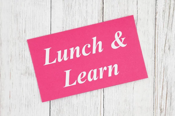 Lunch och lära sig text på Pink Card — Stockfoto