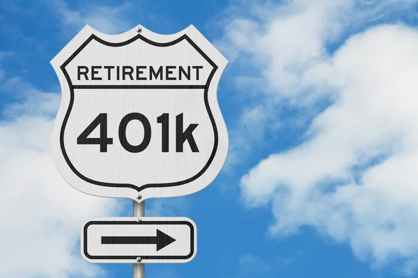 Pensioen met 401K plan route op een USA Highway Road Sign — Stockfoto