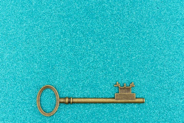 Κλειδιά Σκελετού Στο Φόντο Teal Λάμψη Αντίγραφο Χώρο Για Την — Φωτογραφία Αρχείου