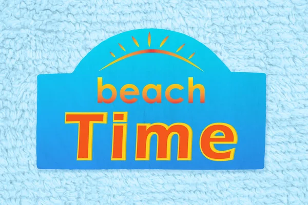 Beach Time Mensagem Tipo Sinal Madeira Azul Tecido Forrado Pelúcia — Fotografia de Stock