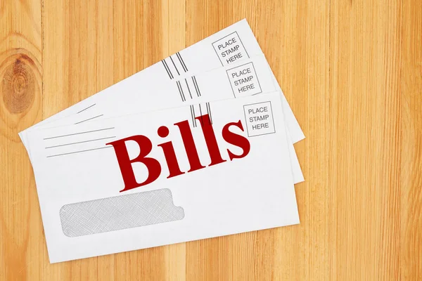 Pile Bills Message White Business Envelope Wood Desk — Stock Photo, Image