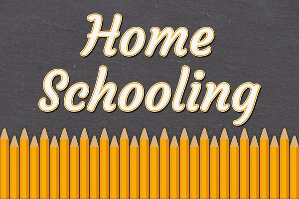 Home Schooling Word Message Old Grunge Black Chalkboard Bleistiftrand — Stockfoto