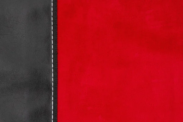 Rood Pluche Materiaal Met Zwarte Leren Bodem Achtergrond Met Kopieerruimte Rechtenvrije Stockafbeeldingen
