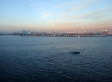 Los Angeles terminal Adası gemisi ABD girme.