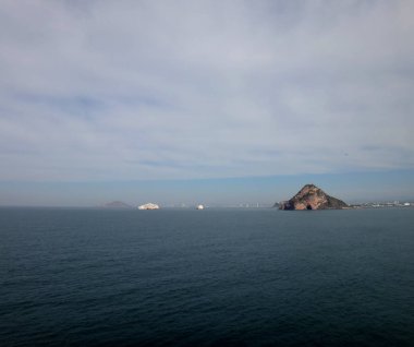 Mazatlan, Meksika'nın sahneleri bir yolcu gemisi.