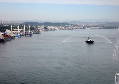 Mazatlan, Meksika'nın sahneleri bir yolcu gemisi.