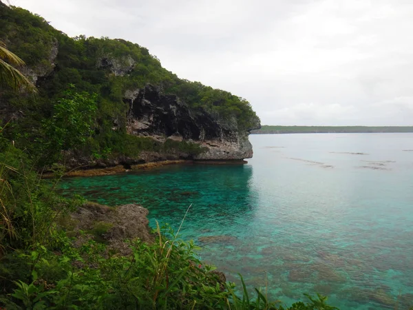Σκηνή Των Βράχων Του Αστειού Lifou Νήσοι Πίστης Νουμέα — Φωτογραφία Αρχείου