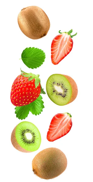 Dalende aardbeien en kiwi geïsoleerd op witte achtergrond — Stockfoto