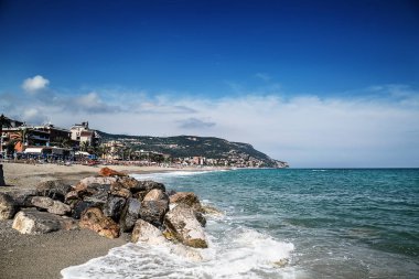 Pietra Ligure, Liguria, İtalyan Rivierası'nın doğal görünümü