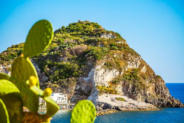 意大利伊斯基亚岛上的圣安杰洛景观 — 图库照片