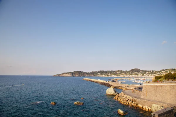 Paesaggio Con Spiaggia Forio Viaggio Italia Isola Ischia Napoli Famoso — Foto Stock