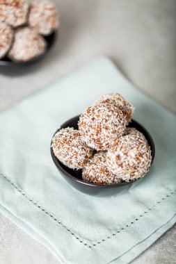 Ham vegan diyet için enerji ısırıkları , hiçbir fırında