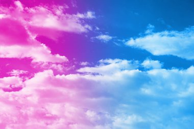 neon ışıkta gökyüzünün yakın