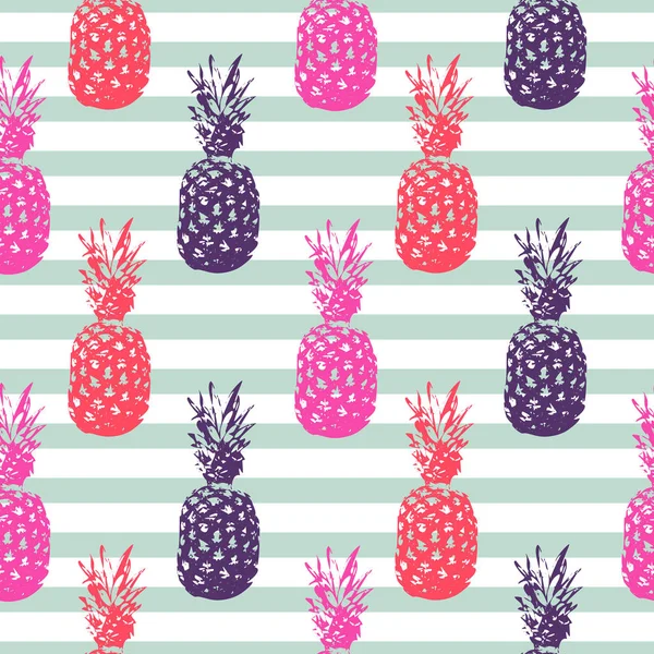Pineapple summer fruit striped seamless pattern. — Stock Vector