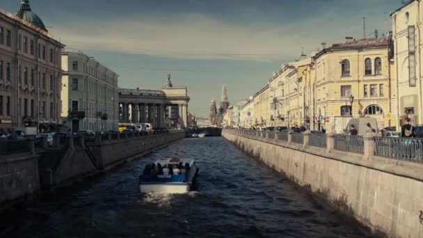 Rzek i kanałów w Sankt Petersburgu — Wideo stockowe