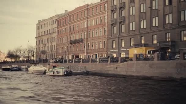 Flüsse und Kanäle von St. petersburg — Stockvideo