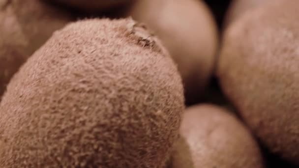 Een heleboel kiwi closeup — Stockvideo