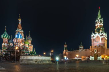 Moskova 'da Kızıl Meydan ve St. Basils Katedrali