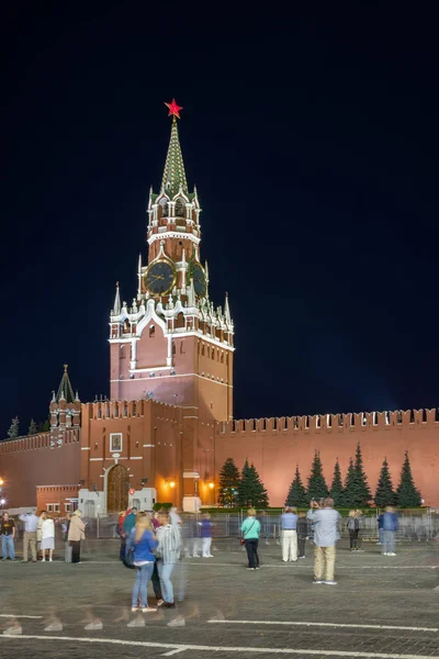 Moscú, Plaza Roja, Torre Spasskaya vista nocturna — Foto de Stock