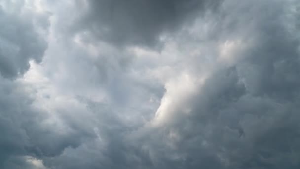 Kumulus Och Cirrusmoln Rör Sig Snabbt Himlen Tidsfrist — Stockvideo