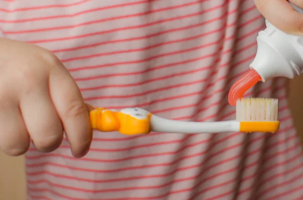 Happy Little Girl Brushing Her Teeth Copy Space — Stock Photo, Image