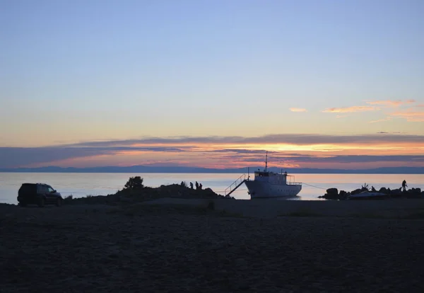 Deniz Baykal Güzel Bir Gün Batımı Renkli Arka Plan Üzerinde — Stok fotoğraf