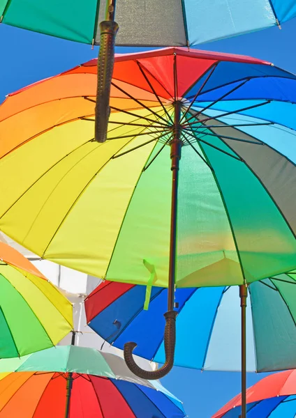 Mooie Achtergrond Van Kleurrijke Paraplu Tegen Lucht — Stockfoto