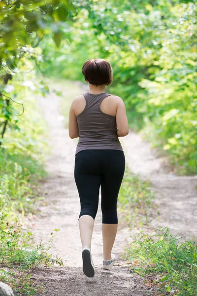 Mulher Correndo Uma Estrada Parque Jogging Livre Conceito Estilo Vida — Fotografia de Stock